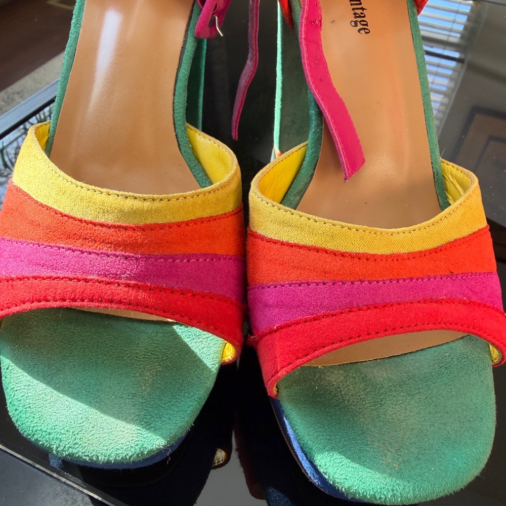 Unique Vintage Multicolor Striped Heels - Picture 4 of 7